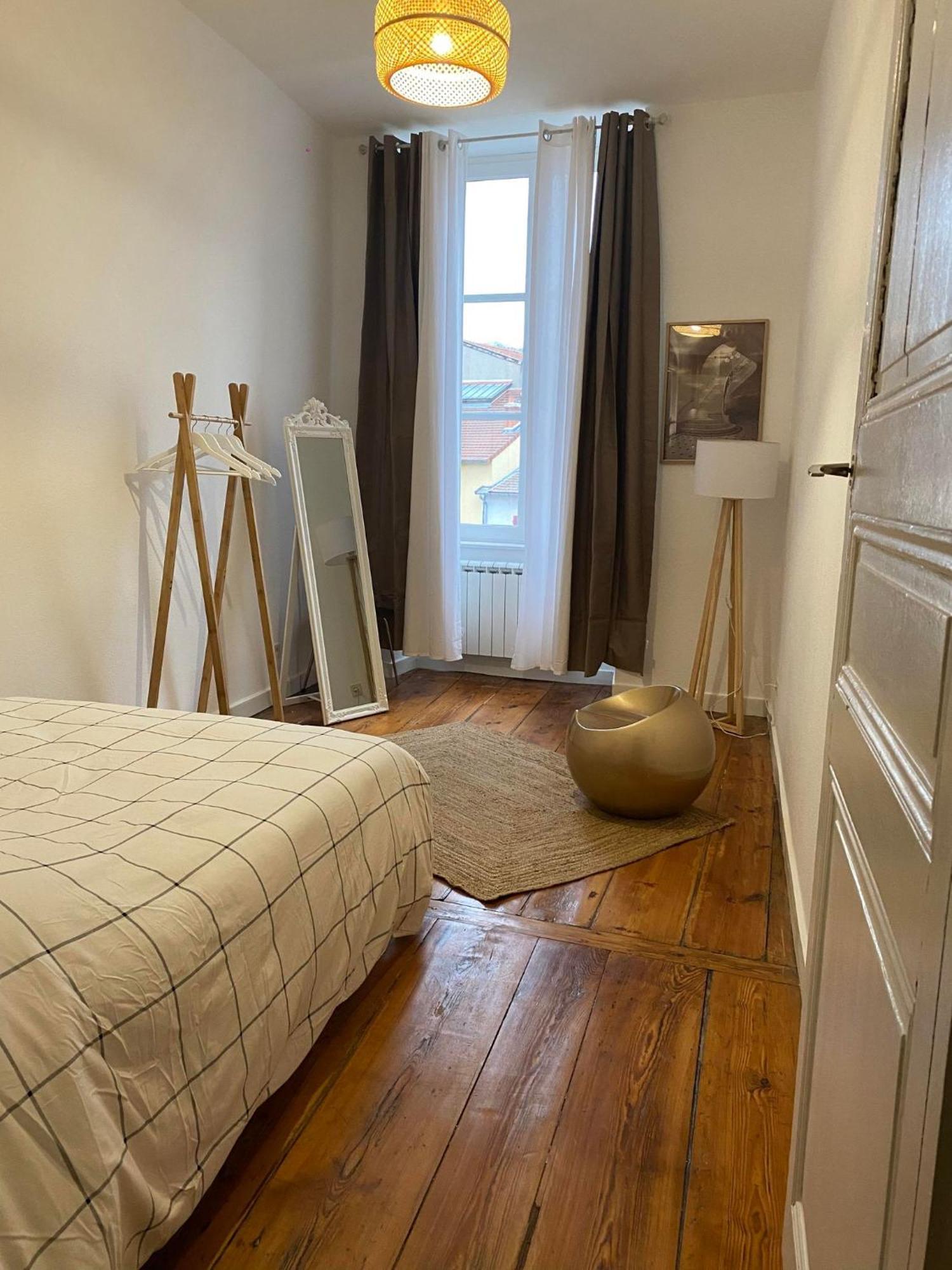 Appartement De Standing, Emplacement Ideal. Le Puy-en-Velay Ngoại thất bức ảnh